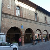 Caffè Centrale su Via Roma - Busseto - IL MORUZ