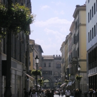 Palazzo Comunale Parma vista da Via Cavour