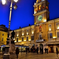 Piazza Garibaldi con il Palazzo del Governatore - Caba2011