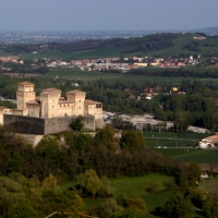 Panoramica della pianura col castello di Torrechiara - Sonia8