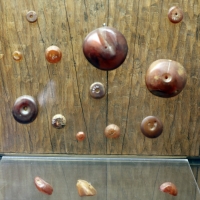 Bronzo medio e recente, perle in ambra baltica, da castione dei marchesi, xvi-xii secolo ac. ca - Sailko