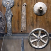 EtÃ  del bronzo medio-recente, manufatti in osso e corno di cervo, 1550-1200 ac ca, da castellazzo di fontanellarto - Sailko - Parma (PR) 