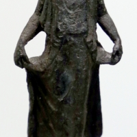 Bronzetto greco con nike su globo, v secolo ac - Sailko - Parma (PR)