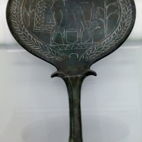 Etruria, specchio con incisioni mitologiche e manico configurato, III-II secolo ac. 02 - Sailko