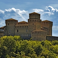 Le torri del Castello - Carlo grifone - Langhirano (PR)