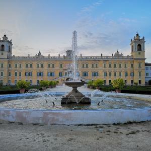 Palazzo Ducale a Colorno, fontana e facciata sud, 21-9-2019 - Fabrizio Marcheselli