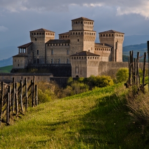 Castello di Torrechiara - Castello di Torrechiara, dai vigneti photo credits: |Carla Silva| - Proloco Langhirano