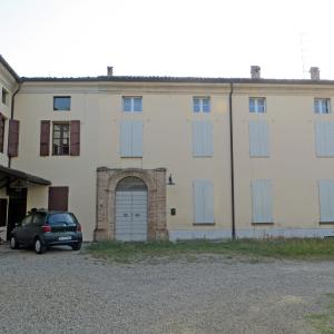 Castello (Segalara, Sala Baganza) - lato sud della corte 2019-09-16 - Parma1983