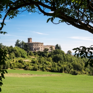 Castello da lontano - Claire Ghiotti