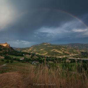 Fortezza di Bardi - Castello di Bardi con arcobaleno foto di: |Alessio Tedaldi| - Turismo Bardi