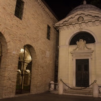 Tomba di Dante e ingresso a Chiostro Francescano - Matt.giocoliere - Ravenna (RA) 