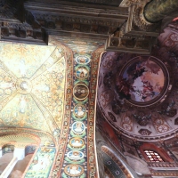 La cupola affrescata e la volta con decorazione musiva del presbiterio - Sofia Pan - Ravenna (RA)