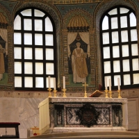 Altare e presbiterio- Sant'Apollinare in Classe by Chiara Dobro
