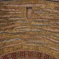 Sant'apollinare in classe, mosaici del catino, trasfigurazione simbolica, VI secolo, 02 mano di dio by |Sailko|