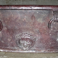 Mausoleo di teodorico, interno, camera superiore, sarcofago di teodorico, in porfido, 520 dc ca. 04 - Sailko - Ravenna (RA)