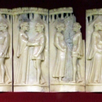 Bottega di baldassarre degli embriachi (attr.), placchette con coppie, 1410 ca - Sailko - Ravenna (RA)
