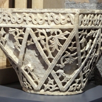 Area costantinopolitana, capitello imposta a paniere, VI secolo (ravenna, museo nazionale) 03 - Sailko - Ravenna (RA)