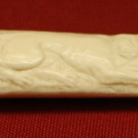 Francia (dieppe) o fiandre, agoraio a forma di faretra, avorio, xviii secolo - Sailko - Ravenna (RA)