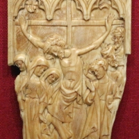 Francia settentrionale (forse), anta di dittico con la crocifissione, 1370-1400 ca - Sailko - Ravenna (RA)