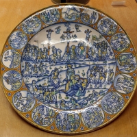 Deruta, piatto con calvario e scene della passione, 1510 ca - Sailko - Ravenna (RA)
