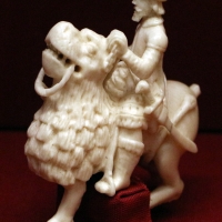 Germania o francia, cavaliere su animale fantastico, avorio, xviii secolo - Sailko - Ravenna (RA)