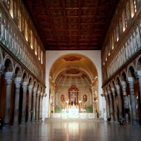 Sant'Apollinare, vista verso l'altare maggiore - MikiRa70 - Ravenna (RA)
