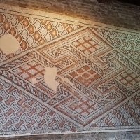 Chiesa di San Salvatore ad Chalchis cosiddetto Palazzo di Teodorico pavimento musivo appeso1 - Opi1010 - Ravenna (RA)