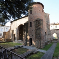 Palazzo di Teodorico-cortile - Emilia giord - Ravenna (RA)