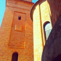 Veduta del Campanile e della Chiesa risalente al XVIII secolo - Lomargraphics