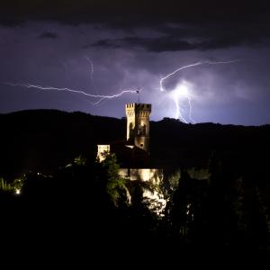 Tempesta dietro la Torre - UmbertoPaganiniPaganelli