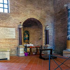 Interno -- Basilica di Sant'Apollinare in Classe - Ravenna - - Vanni Lazzari
