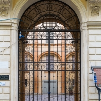 Cancello di ingresso al palazzo - Andrea Incerti - Correggio (RE)