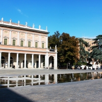 Teatro Municipale Romolo Valli e Fontana di Piazza Martiri (2) - Giulia Bonacini Ph - Reggio nell'Emilia (RE) 