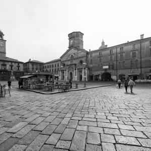 Piazza del Duomo, vista panoramica photo by Akromond