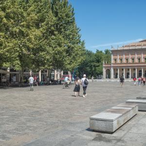 Piazza Martiri vista teatro - PhotoVim