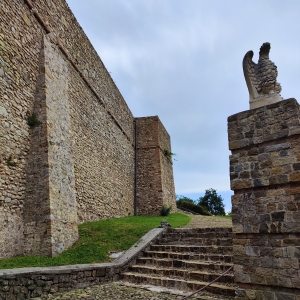 Castello di Bianello - Ingresso foto di: |Cattani Giorgia| - Archivio fotografico del Comune