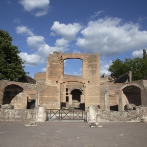 Hadrian's Villa, Triple exedra complex - Simone Antonazzo / ENIT SpA