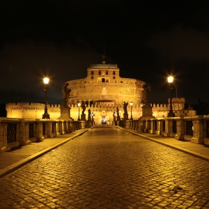 Vista notturna di Castel Sant'Angelo e Ponte Sant'Angelo - Simone Antonazzo / ENIT SpA
