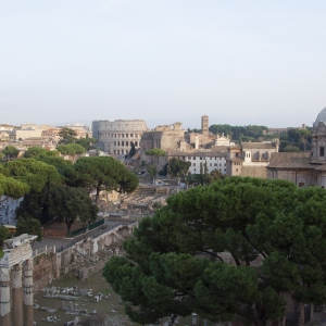 View of the Roman Forum with the Church of Santi Luca e Martina and, in the background, the Colosseum - Simone Antonazzo / ENIT SpA