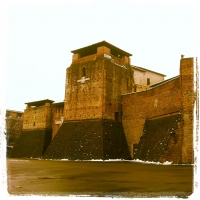 Particolare del castello in una giornata di inverno - opi1010 - Opi1010 - Rimini (RN)
