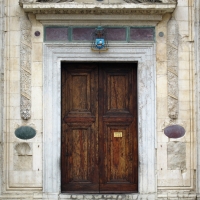 Tempio malatestiano, ri, facciata, portale 02 by Sailko