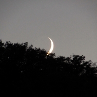 Luna dietro il monte dal piazzale 2 giugno - LaraLally19 - Montefiore Conca (RN)