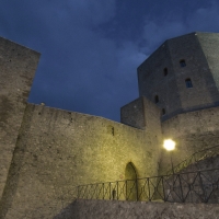 La Rocca le sue mura e l ultima luce in cielo - LaraLally19 - Montefiore Conca (RN)