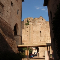 Castel sismondo, slargo interno 01 - Sailko - Rimini (RN)