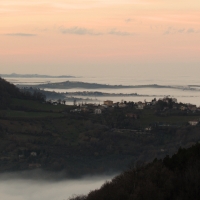 Isole nel mare di nebbia, viste dall'arena - Larabraga19 - Montefiore Conca (RN)