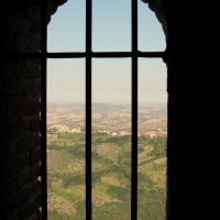 Ogni finestra, un mondo diverso - Larabraga19 - Montefiore Conca (RN)