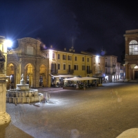 Piazza Cavour di notte