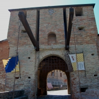 Porta Montanara in occasione del Palio del Daino a Mondaino - Chiari86 - Rimini (RN)