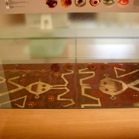 Museo degli Sguardi-Tessuti - Clawsb