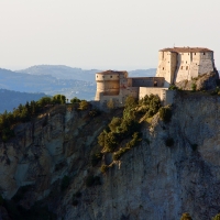 Il monte con la Rocca di San Leo - Antonini.cristiano